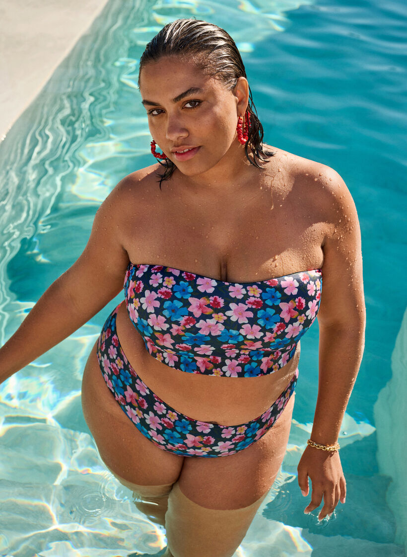Floral brazilian bikini bottoms, Red, Image