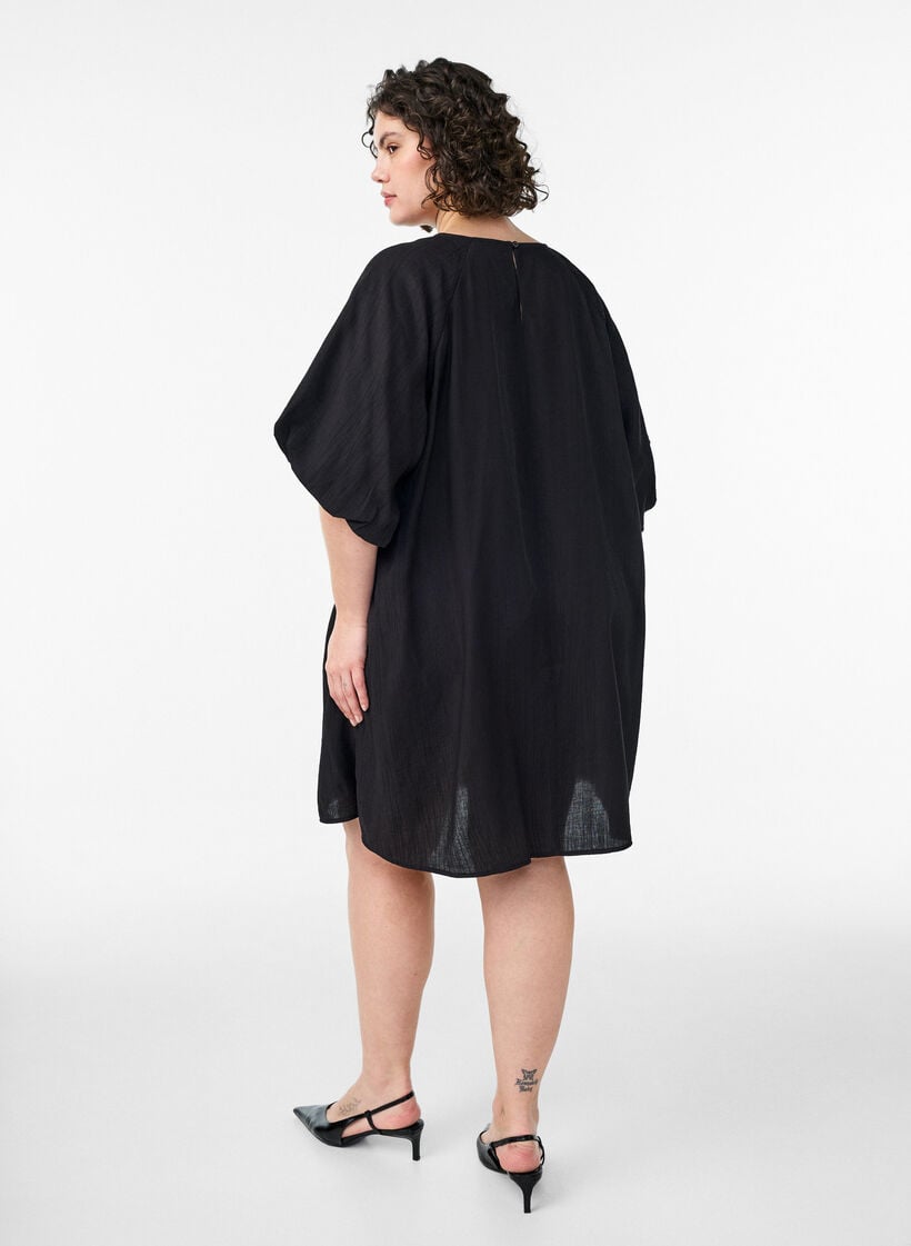 Short viscose dress with balloon sleeves, Black, Model image number 2