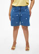 High-waist denim shorts with embroidered hearts, Light Blue, Model image number 3