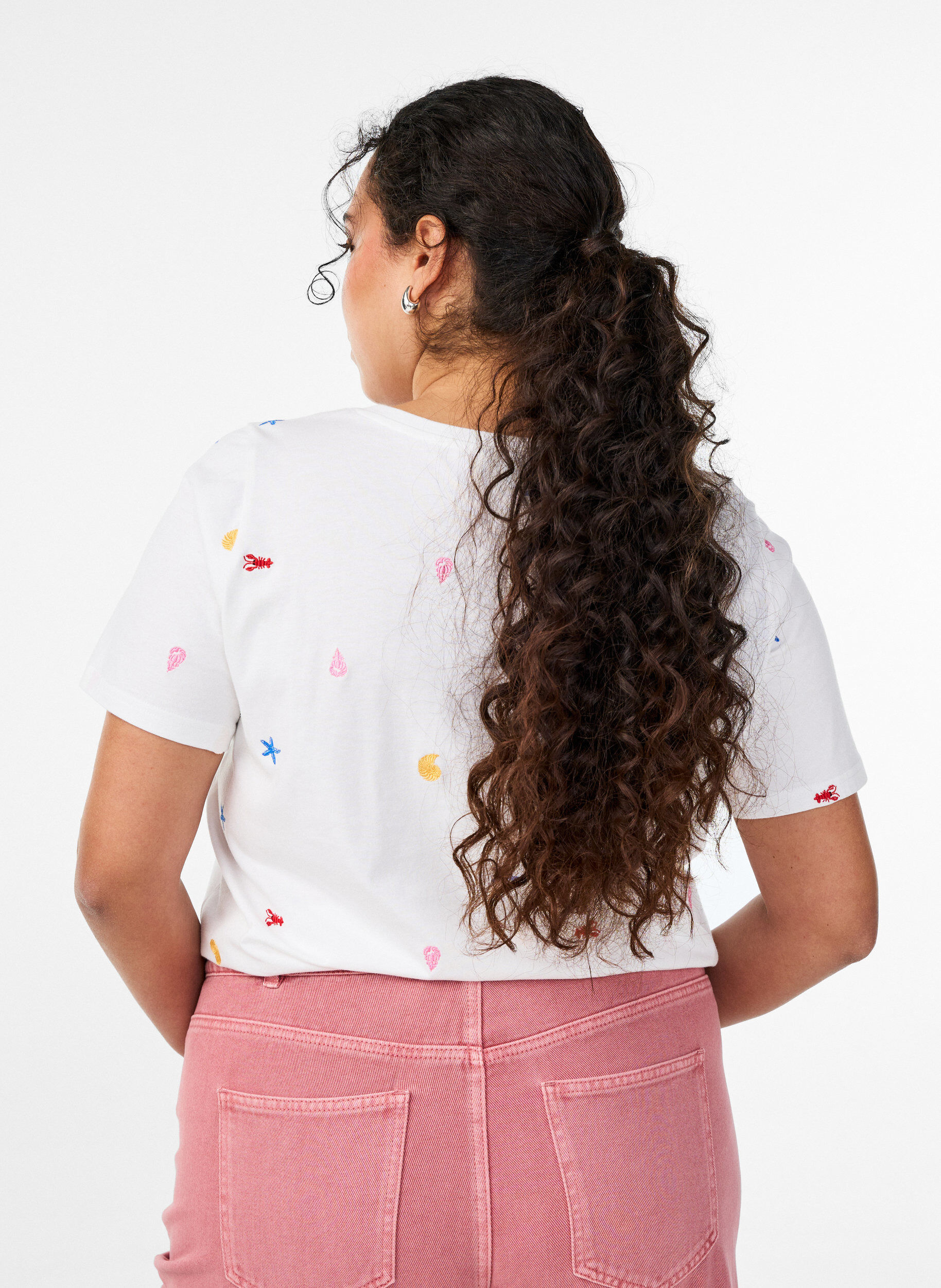 ZizzifashionT-shirt in organic cotton with embroidered motifs, White, Model image number 2