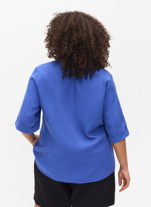 Short-sleeved shirt with chest pockets, Dazzling Blue, Model image number 1