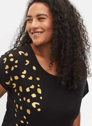 Short-sleeved viscose t-shirt with print, Black Gold , Model image number 2