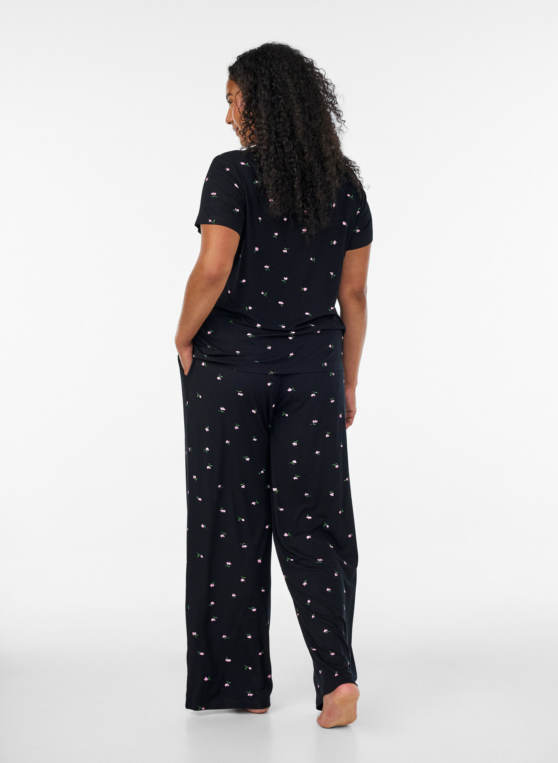 ZizzifashionPyjama bottoms with ribbed texture and floral print, Black, Model image number 1