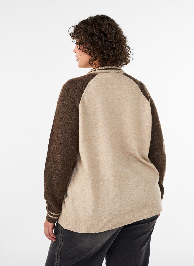 Cardigan with contrast sleeves and collar, Beige, Model image number 2