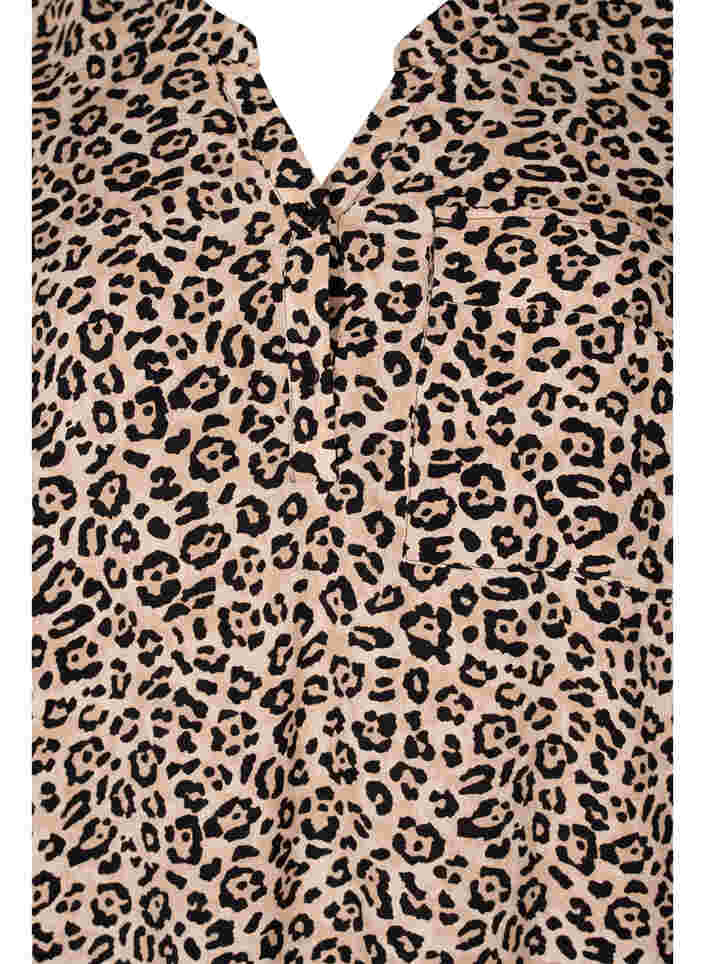 Long-sleeved viscose blouse in animal print, Leo AOP, Packshot image number 2