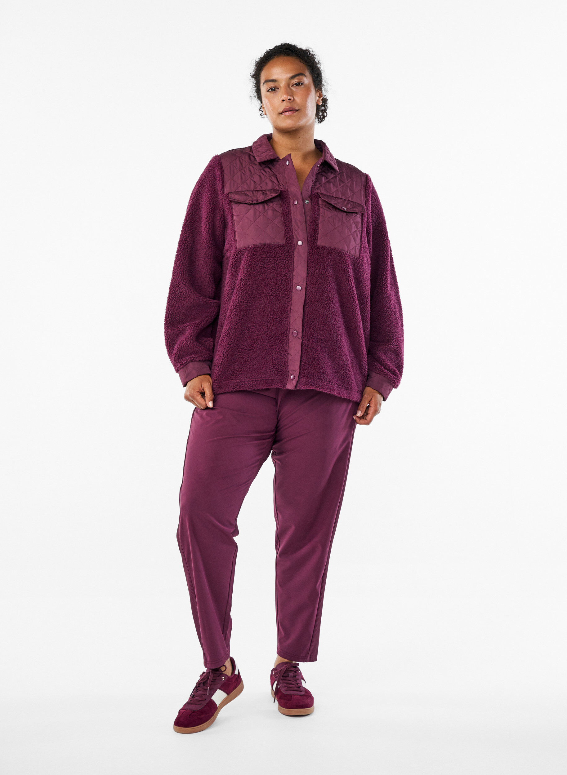 Lightweight training trousers with pockets, Red, Model
