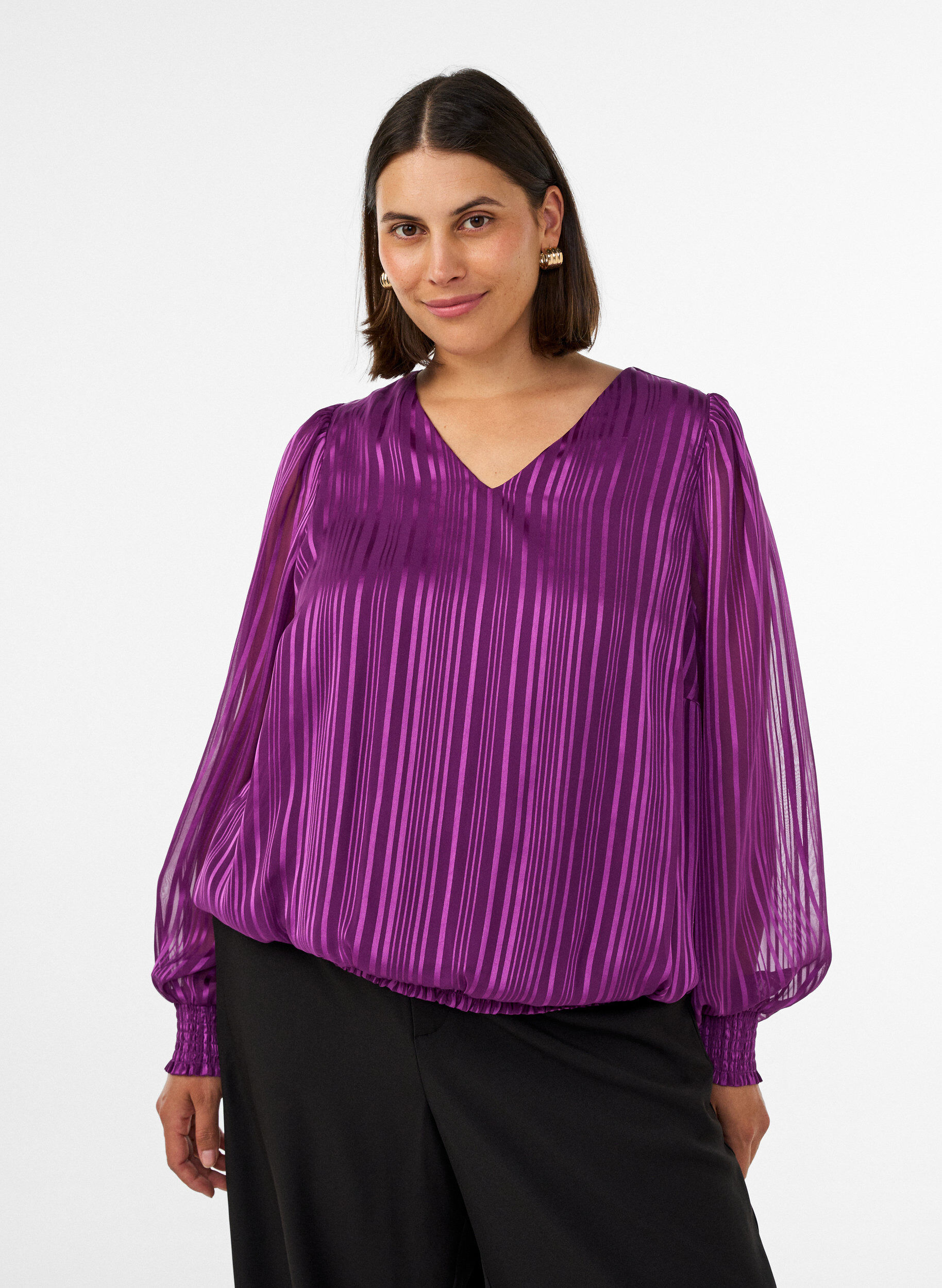 Striped blouse with a balloon shape, Purple, Model