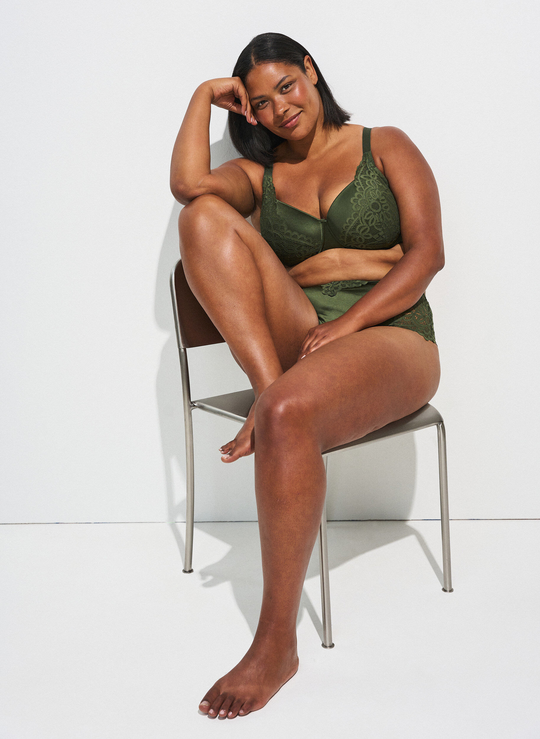 ZizzifashionPadded underwired bra with lace, Green, Image image number 0