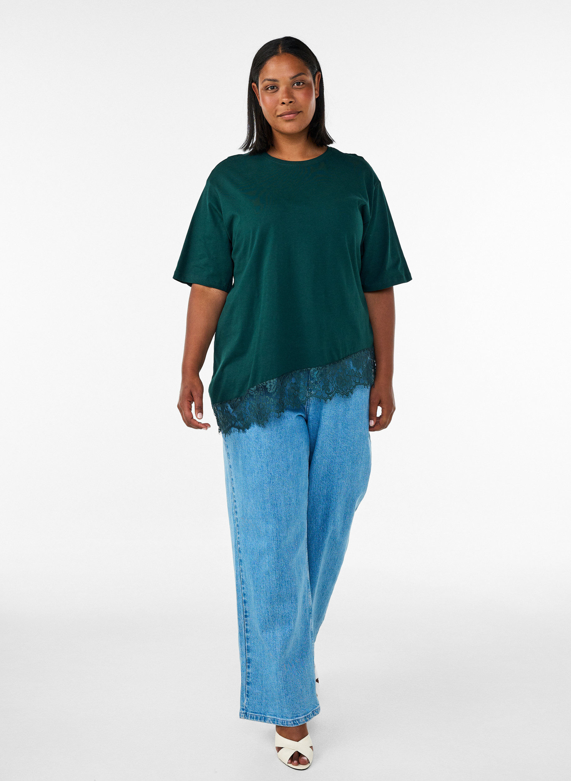 ZizzifashionT-shirt with asymmetric lace hem, Green, Model image number 1