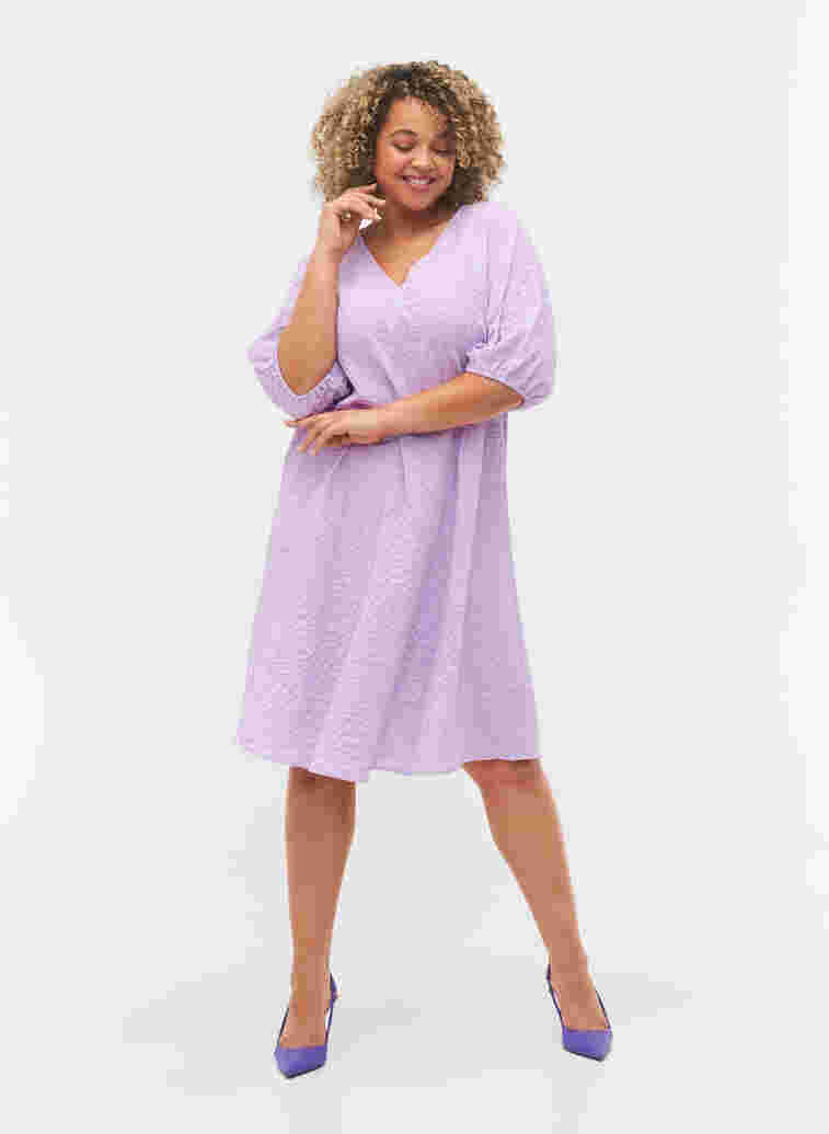 Crepe dress with v-neck and balloon sleeves, Lavendula, Model image number 2