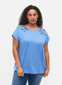 Cotton t-shirt with leaf print, Ultramarine C Leaf, Model