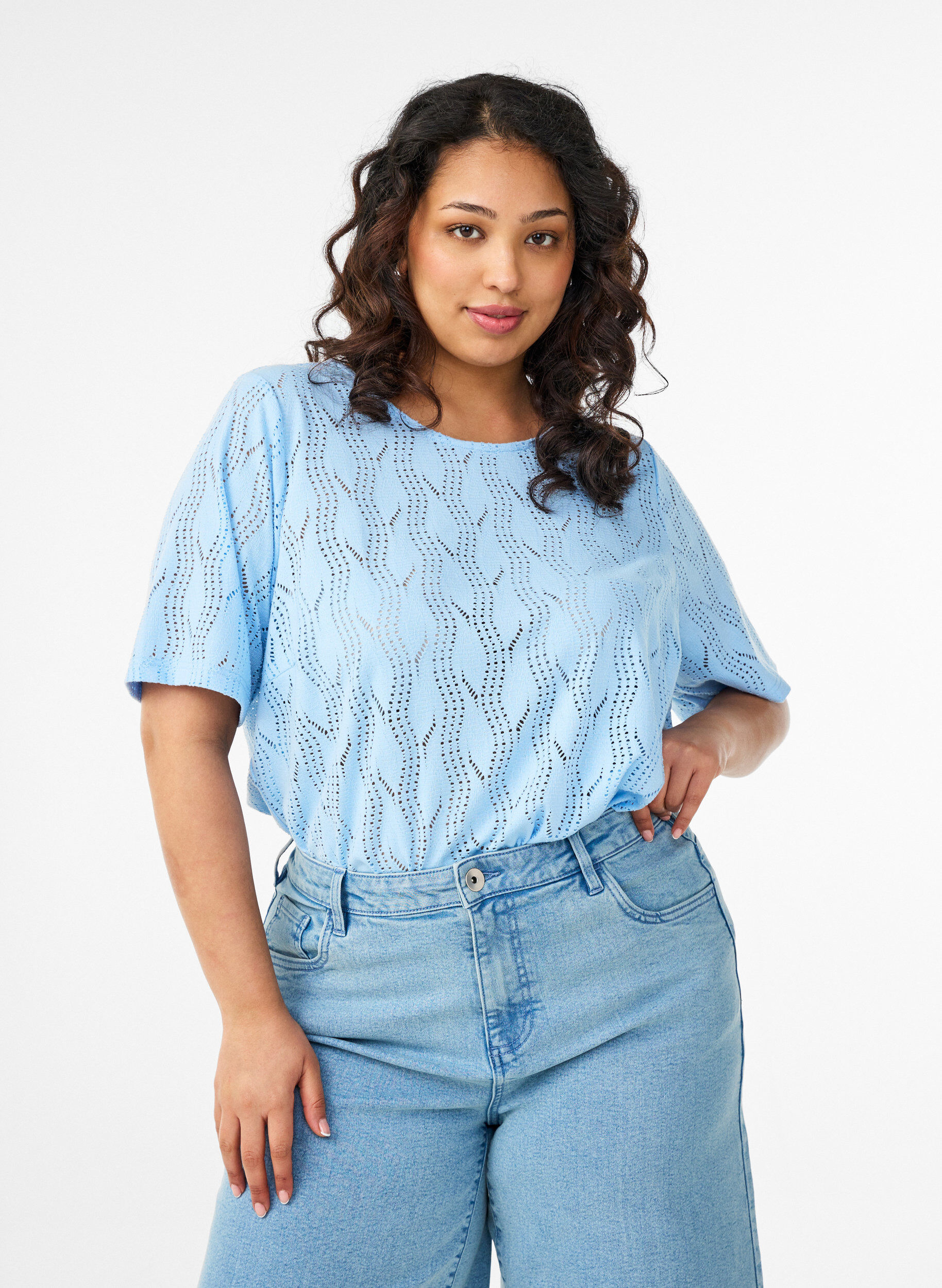 Zizzifashion Jersey t-shirt with eyelet embroidery, Light Blue, Model image number 0