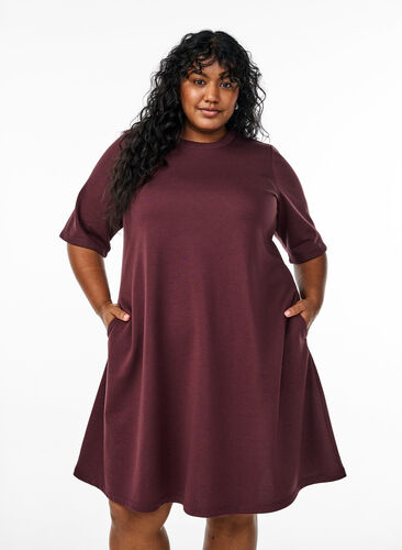 Knee-length jersey dress with pockets and A-line shape - Dark Bordeaux - Sz. 40-64 - Zizzifashion Knee-length jersey dress with pockets and A-line shape - Dark Bordeaux - Sz. 40-64 - Zizzifashion