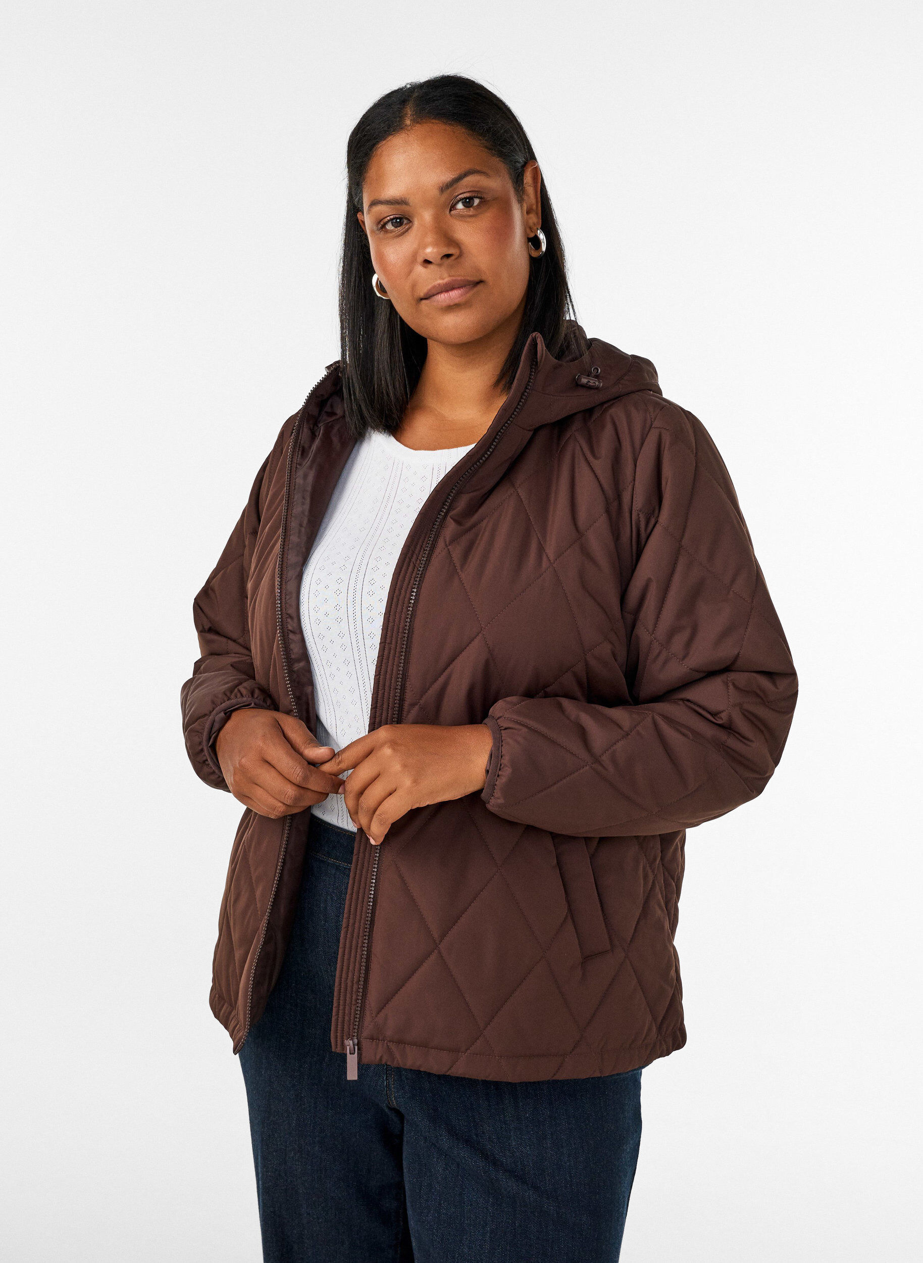 Lightly padded jacket with diamond quilt, Brown, Model