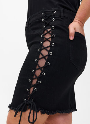 Short denim skirt with lace-up details, Black, Model image number 3