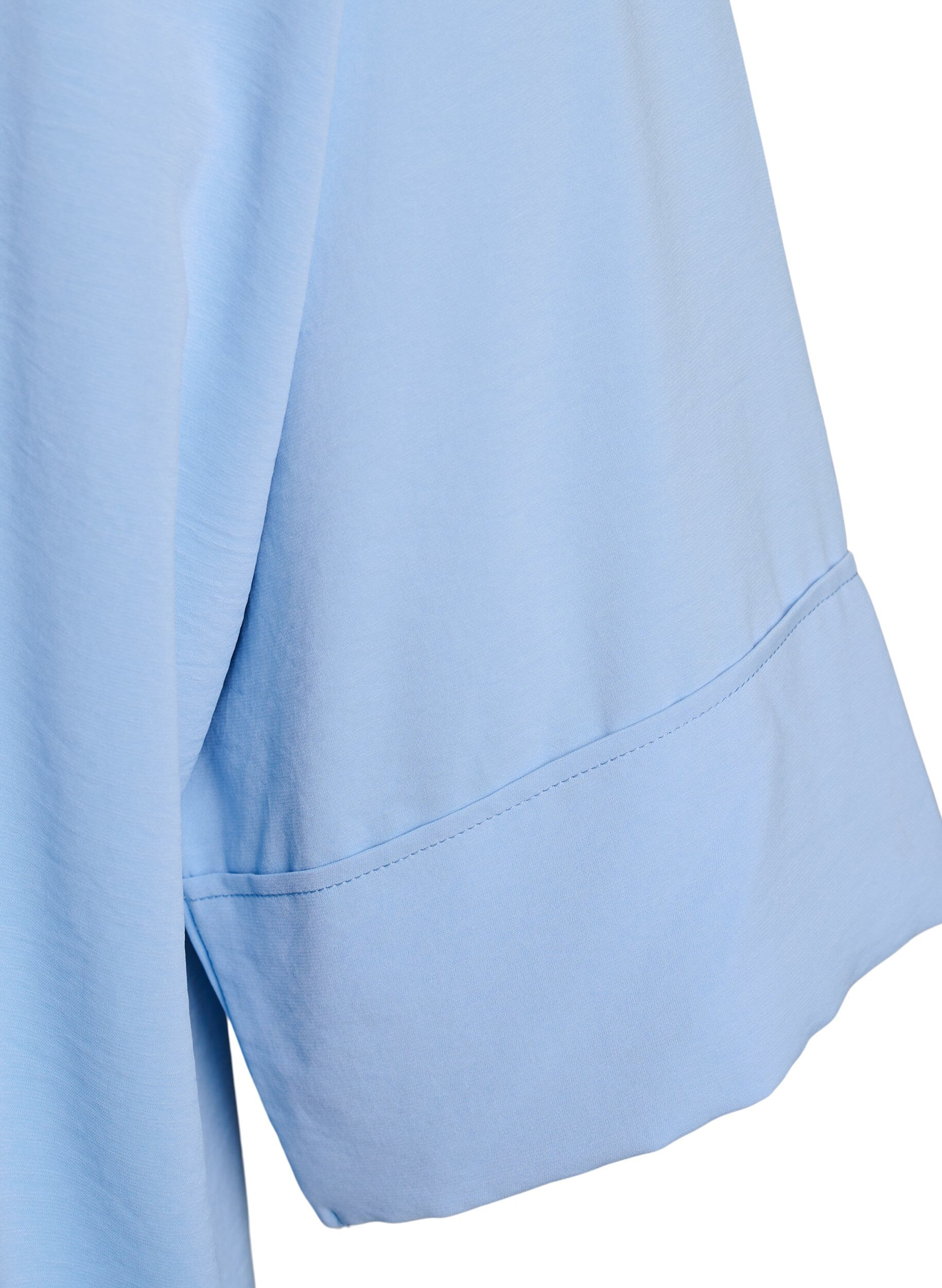 Zizzifashion Loose shirt with a v-neck and 3/4 sleeves, Light Blue, Packshot image number 4