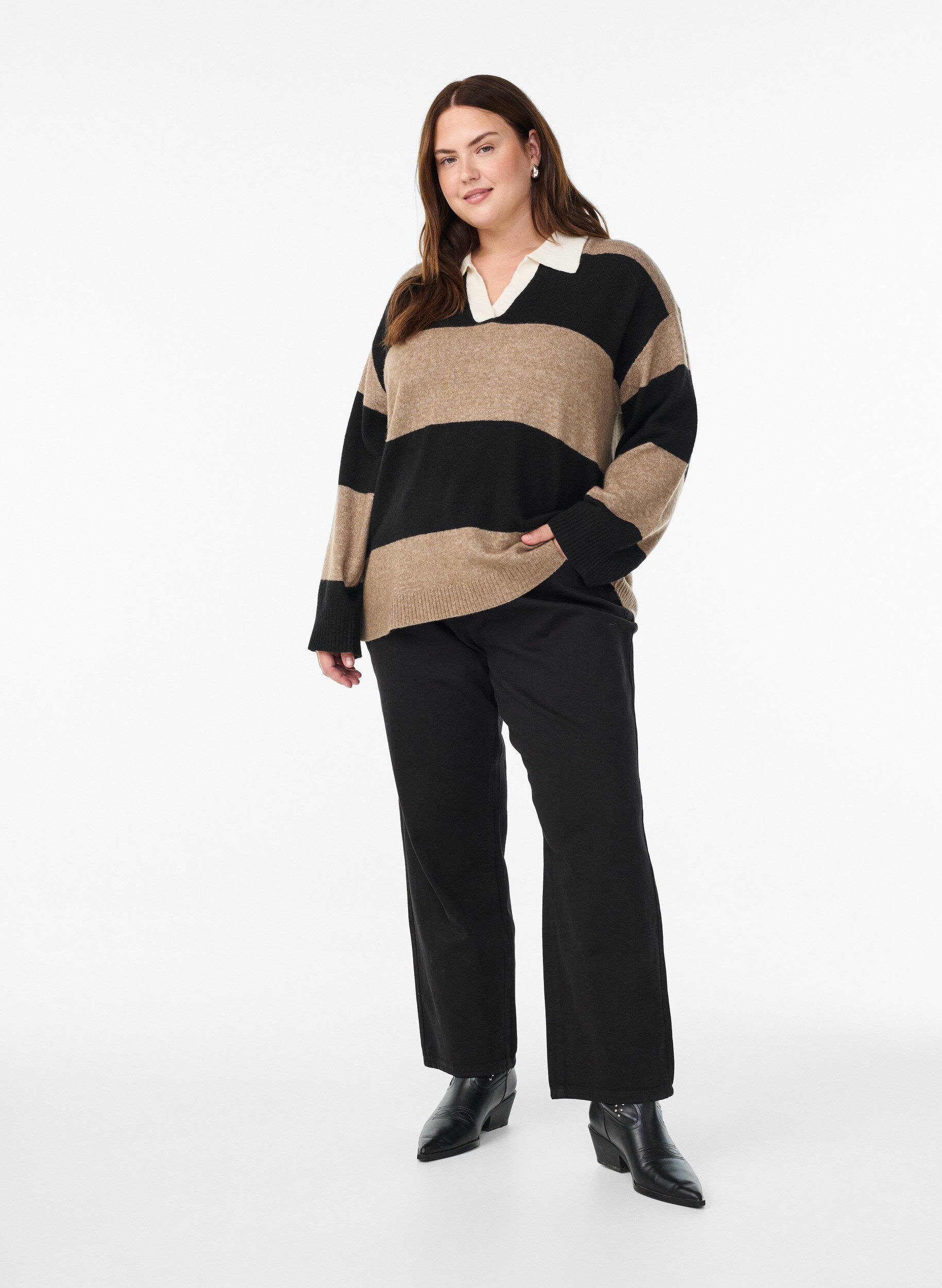 Zizzifashion Knit blouse with collar and V-neckline, Black, Model image number 1