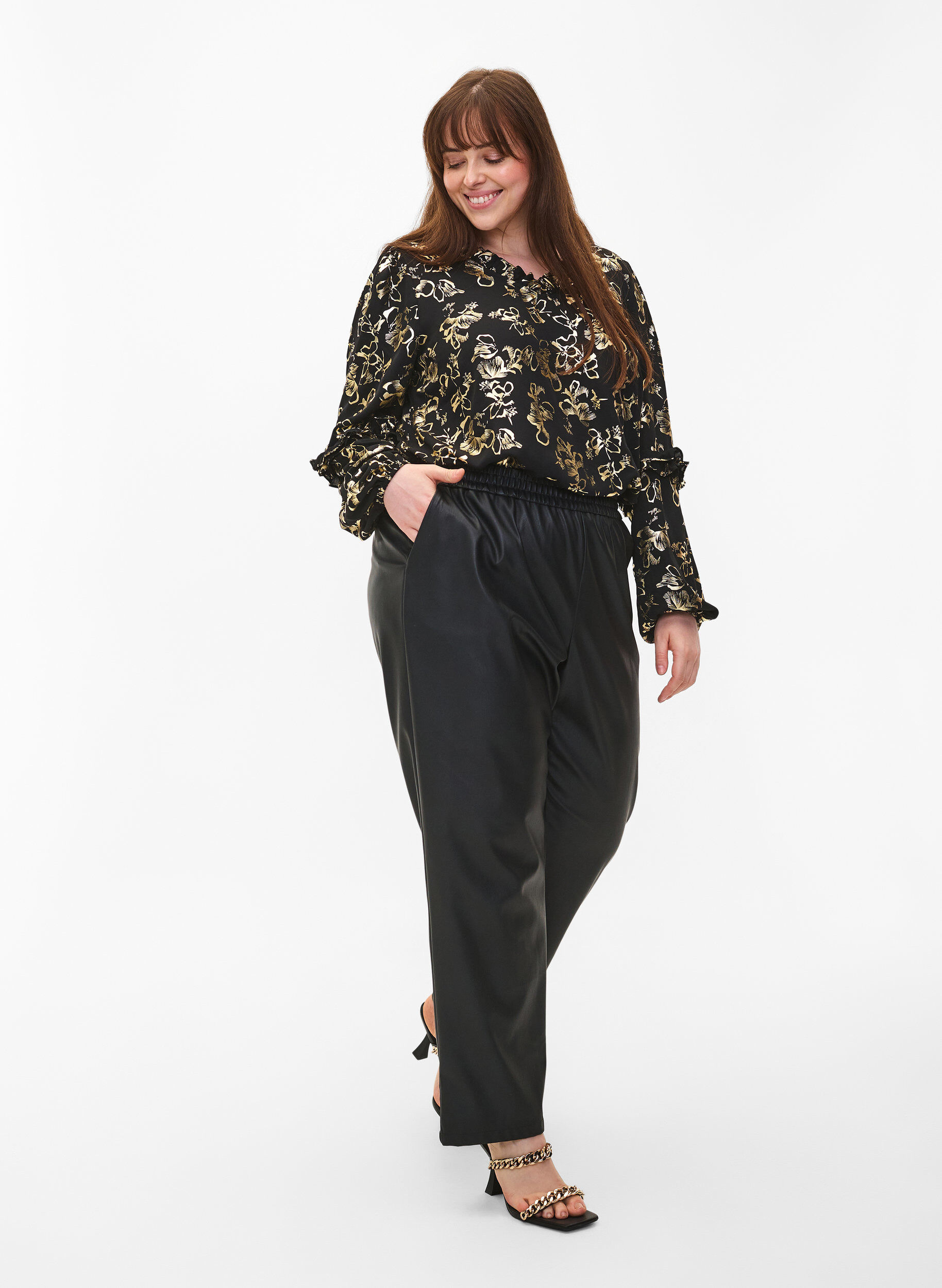 Zizzifashion Long-sleeved blouse with frills and foil print, Black Foil AOP, Model image number 3