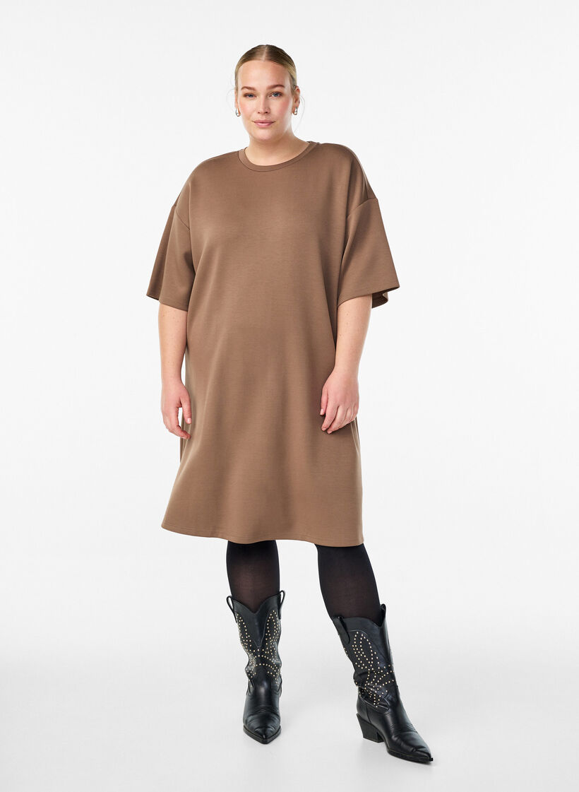 T-shirt dress in jersey with side slits, Brown, Model image number 1