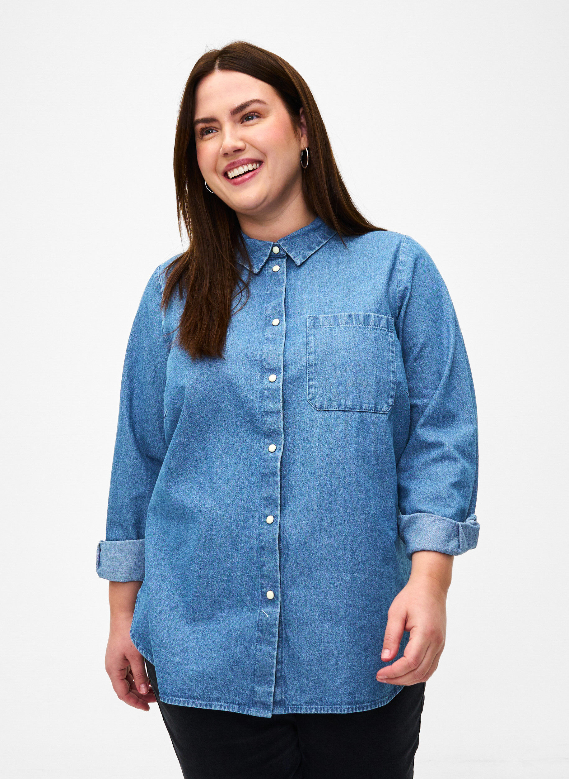 Zizzifashion Long sleeve denim shirt with chest pocket, Light Blue Denim, Model image number 0