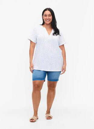 Cotton t-shirt with dots and v-neck, B.White/S.T.W Dot, Model image number 2