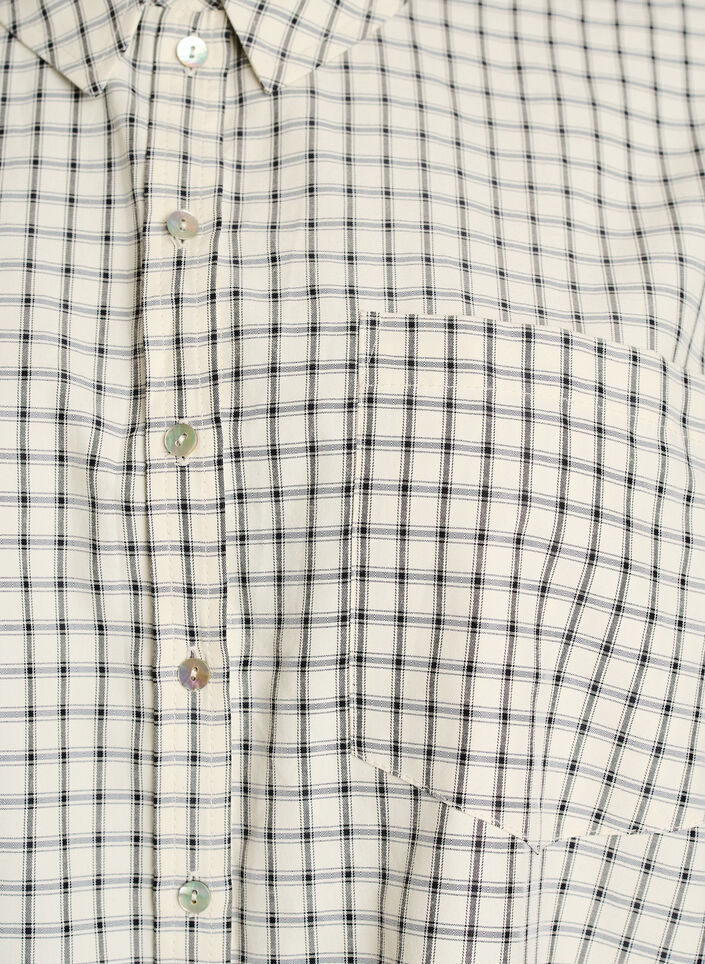 Checked shirt with a chest pocket, White, Packshot image number 2