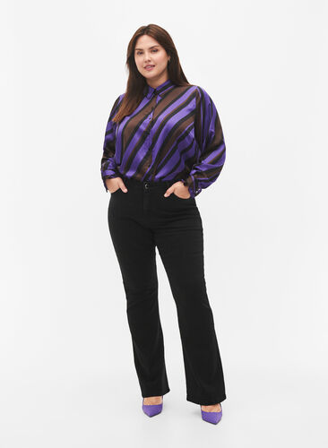 Satin shirt with diagonal stripes, Stripe AOP, Model image number 2
