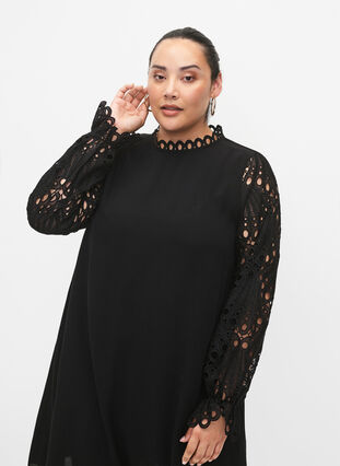 Viscose dress with crochet sleeves, Black, Model image number 2