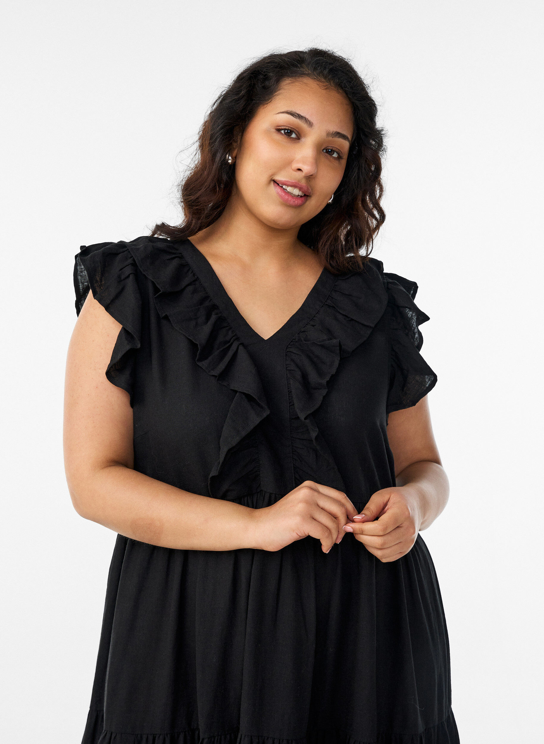 Zizzifashion Sleeveless midi dress in linen and viscose with ruffles, Black, Model image number 2