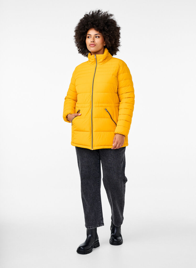 Short puffer jacket with pockets, Yellow, Model image number 1
