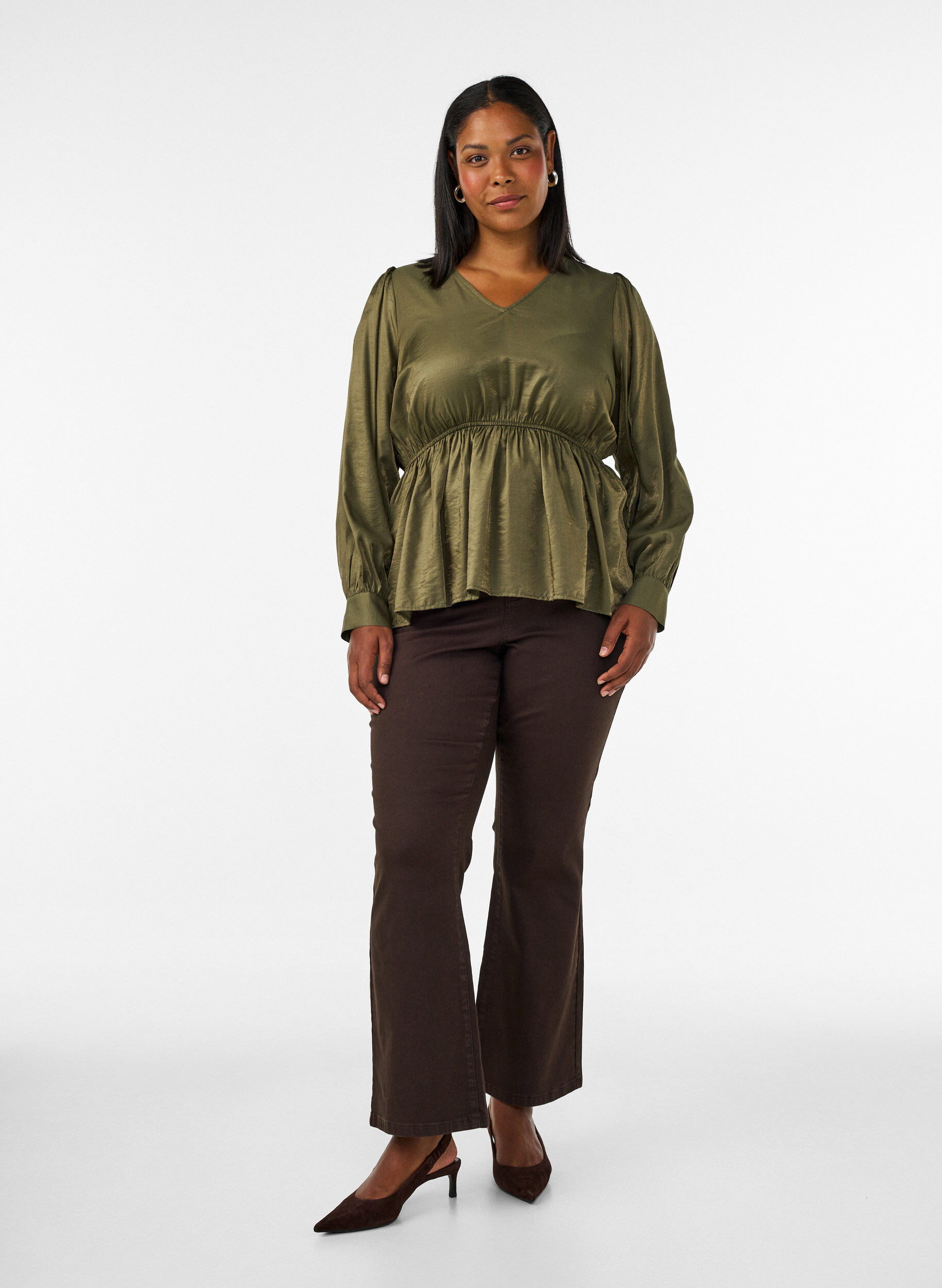 ZizzifashionShiny viscose blouse with peplum effect, Green, Model image number 1