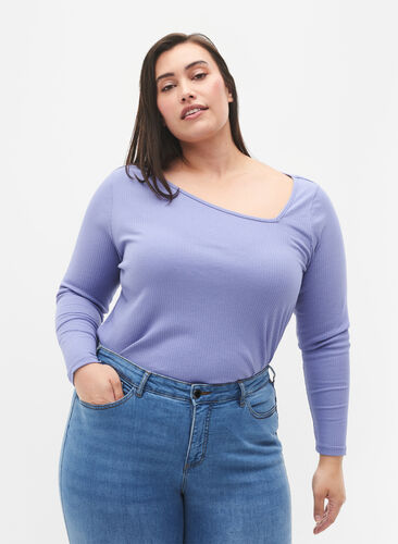 Long-sleeved t-shirt with asymmetrical cut, Lavender Violet, Model image number 0