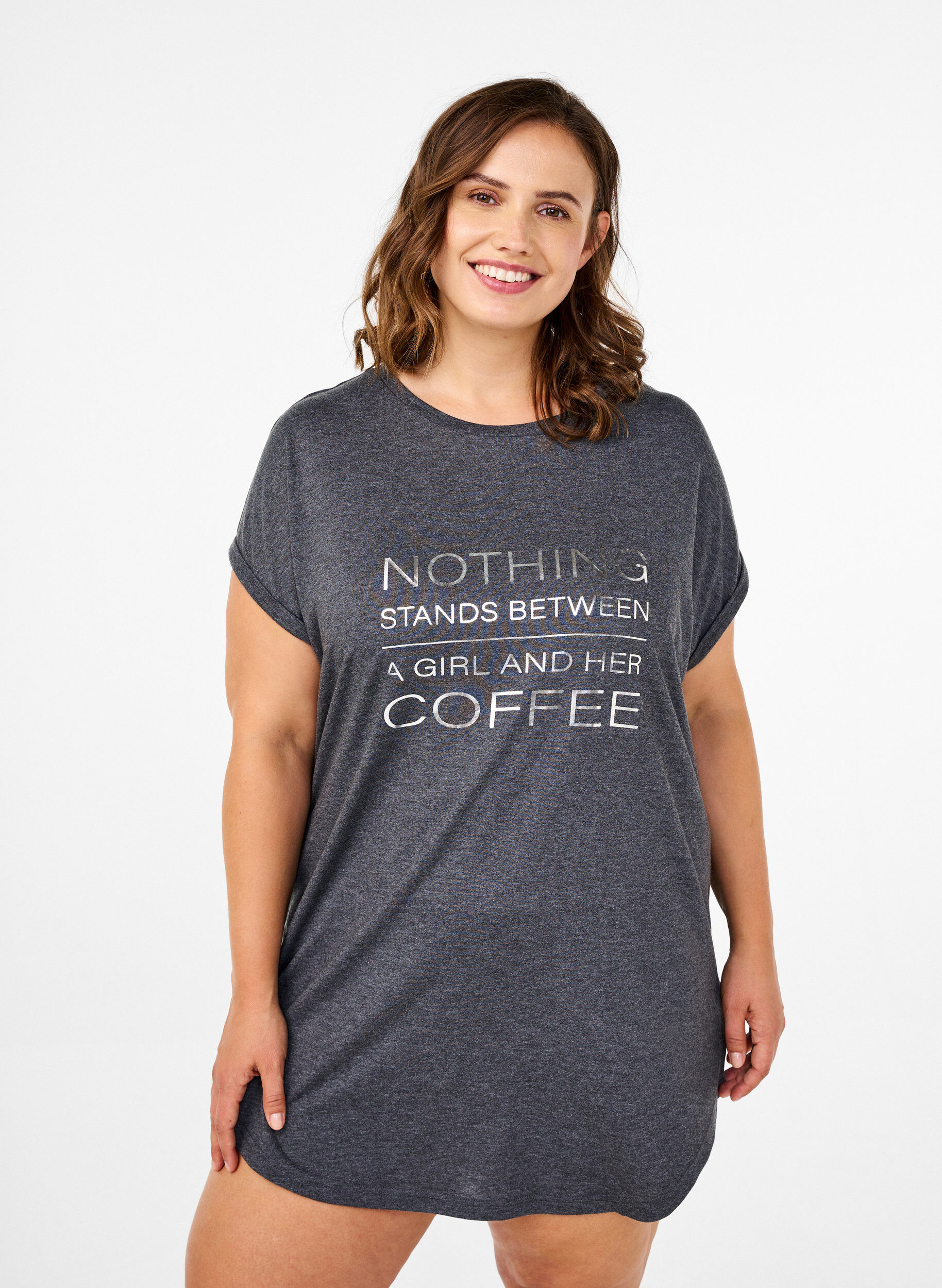 ZizzifashionShort sleeve nightgown with text print, , Model image number 0