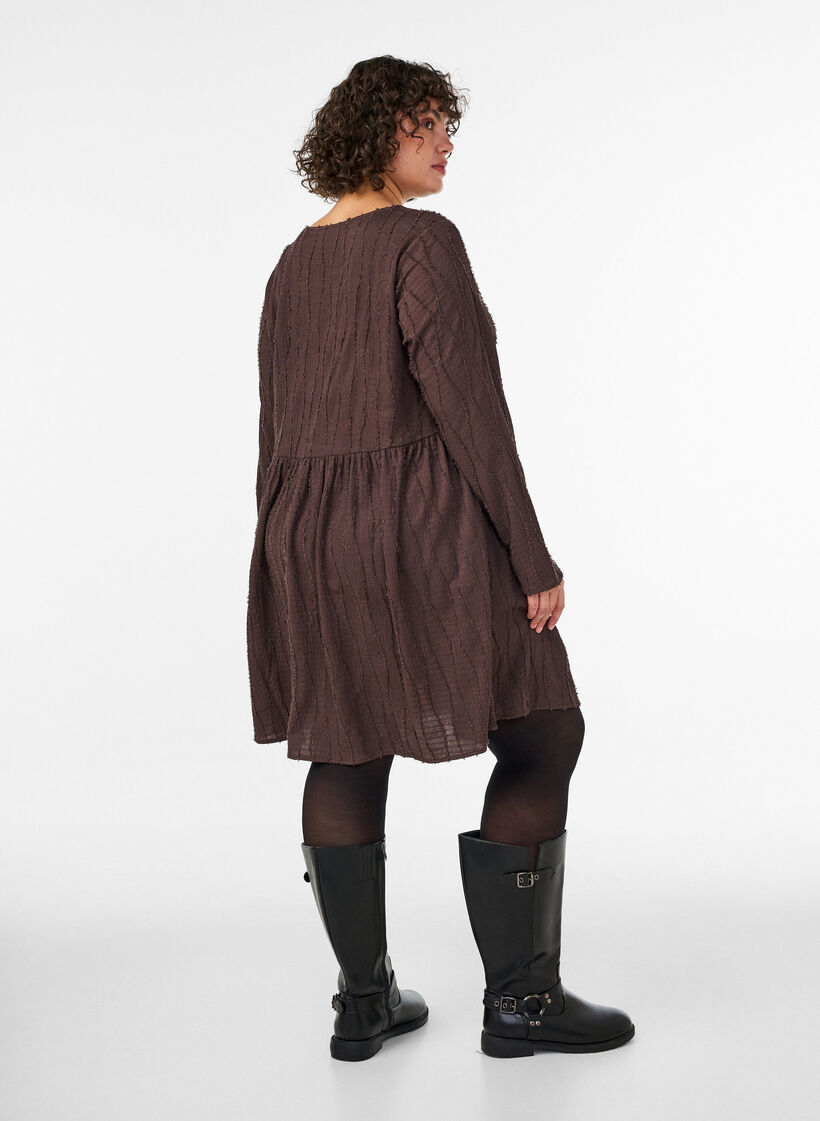Short jersey dress with a wavy textured pattern, Brown, Model image number 2