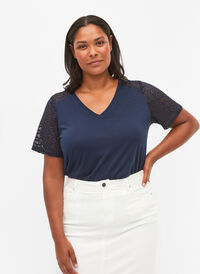 T-shirt with lace sleeves, Navy Blazer, Model