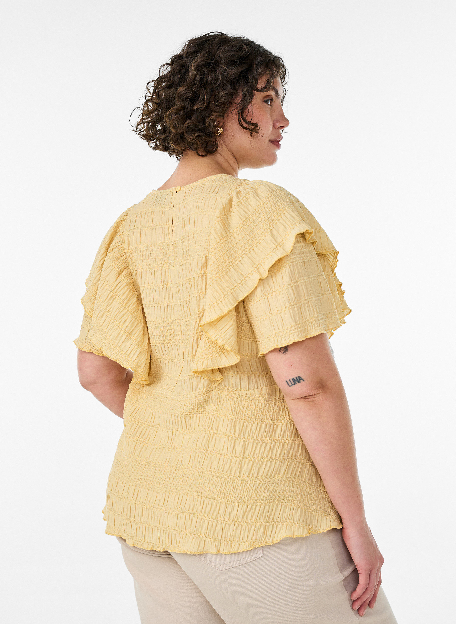 ZizzifashionBlouse with smocked texture and ruffle sleeves, Yellow, Model image number 2