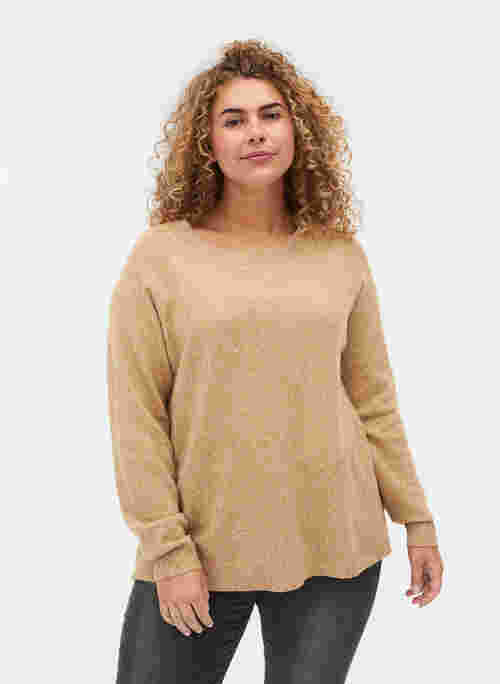 Mottled knitted blouse with a round neck