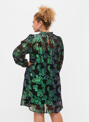 Floral viscose dress with lurex structure, Black w. Green Lurex, Model image number 1