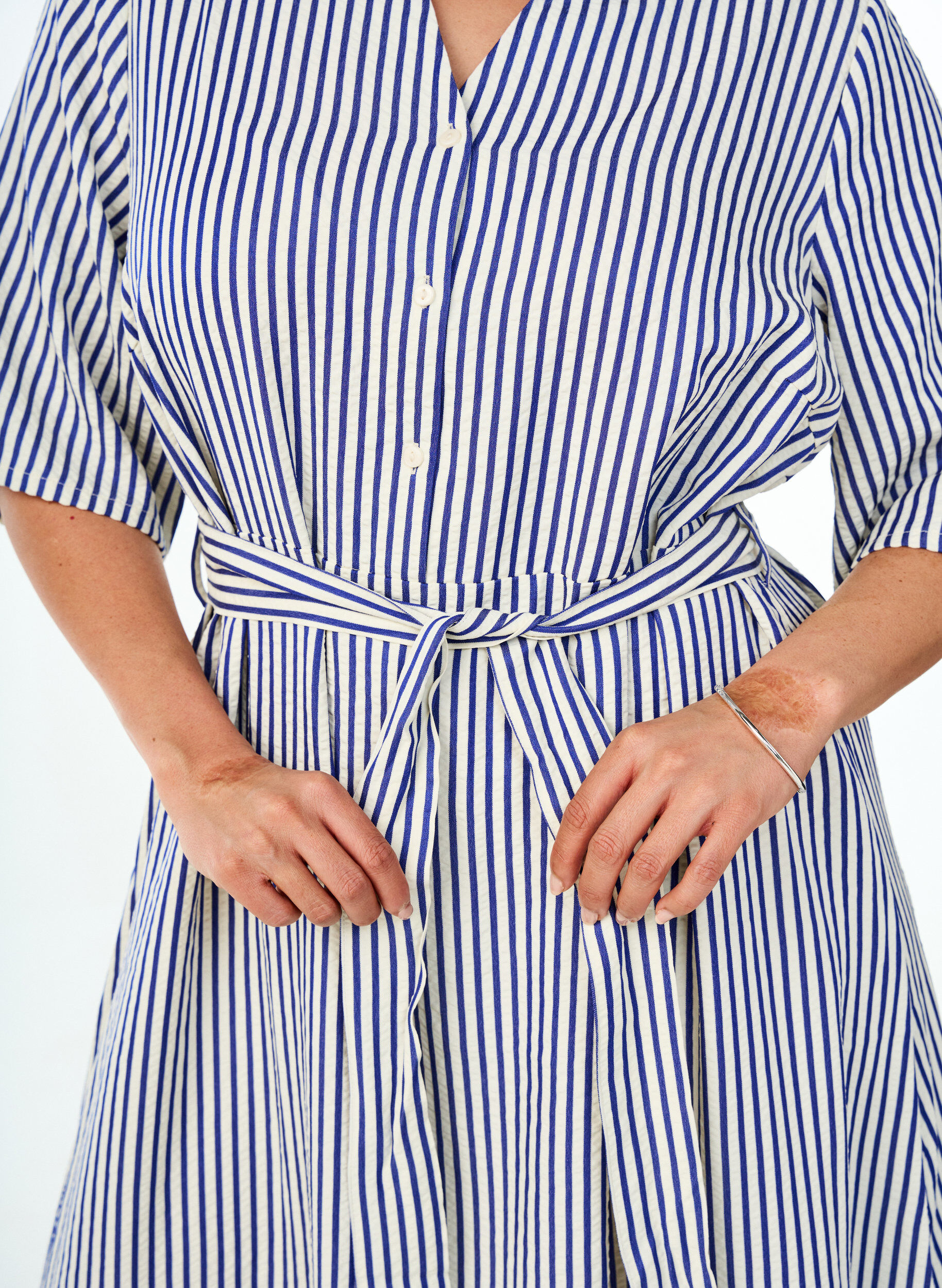 Zizzifashion Ankle-length shirt dress with tie belt and stripes, Blue, Model image number 3
