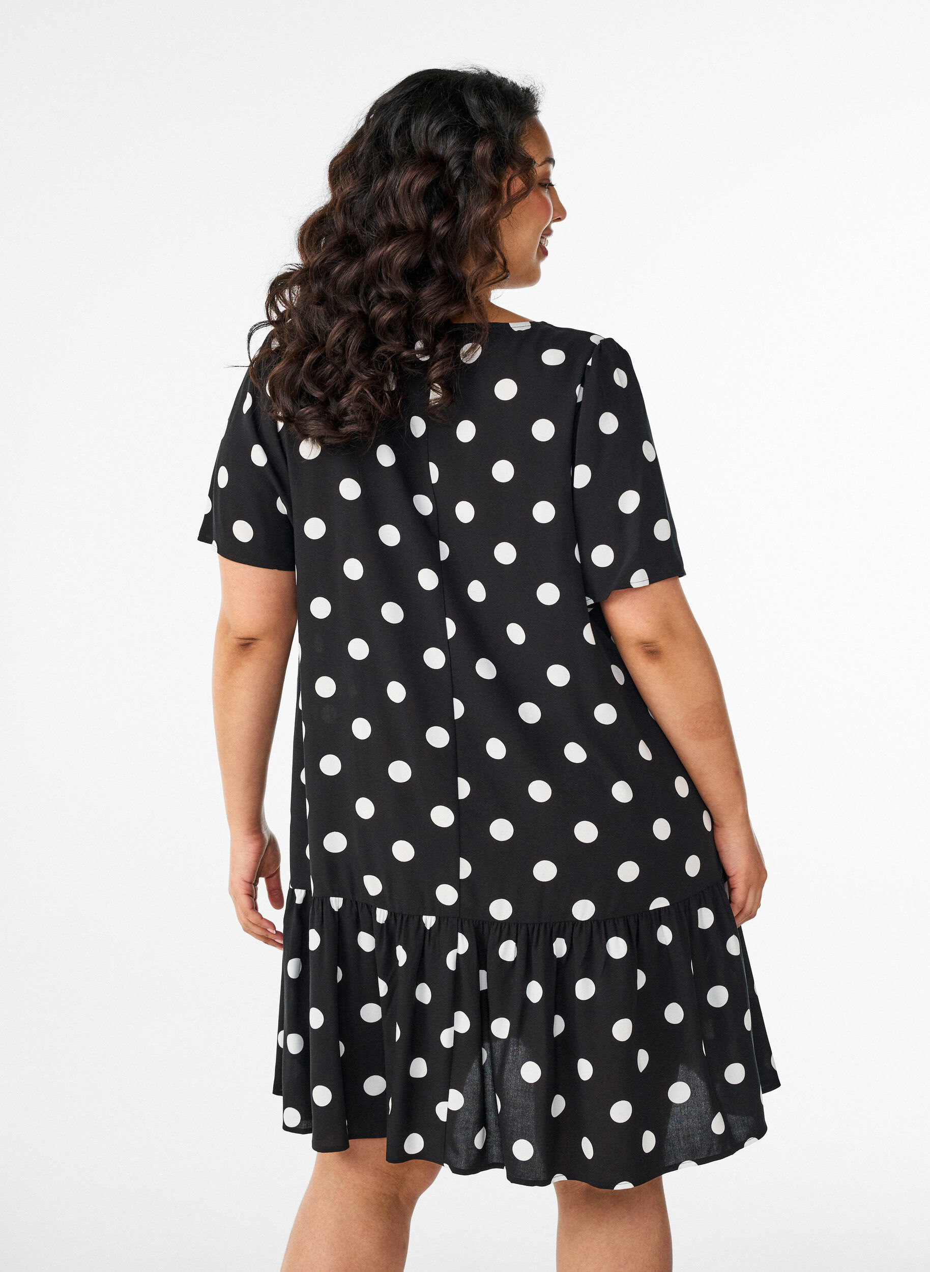 ZizzifashionDress in viscose with cutline, Black, Model image number 2