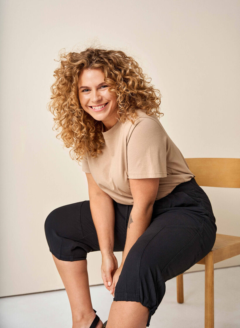 Cotton Capri trousers, Black, Image image number 0