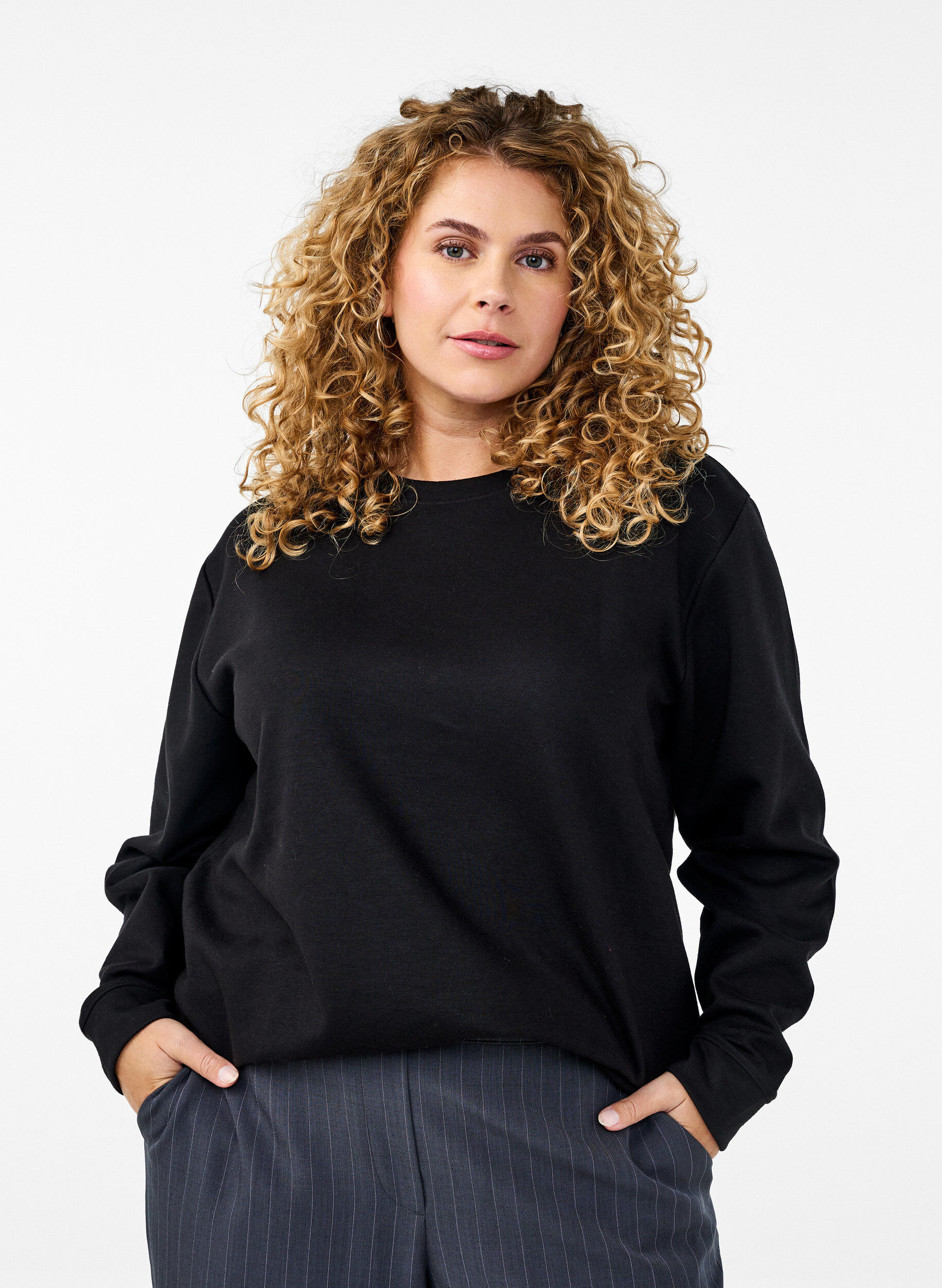 Sweatshirt with crew neck, Black, Model