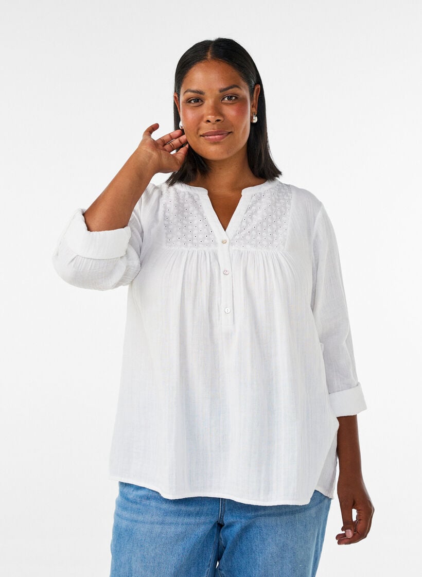 Blouse in cotton muslin with broderie anglaise, White, Model image number 0