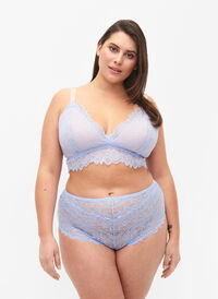 Lace hipster with regular waist, Serenity, Model