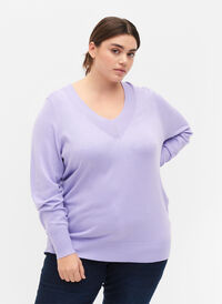Viscose knitted top with v-neckline, Lavender, Model