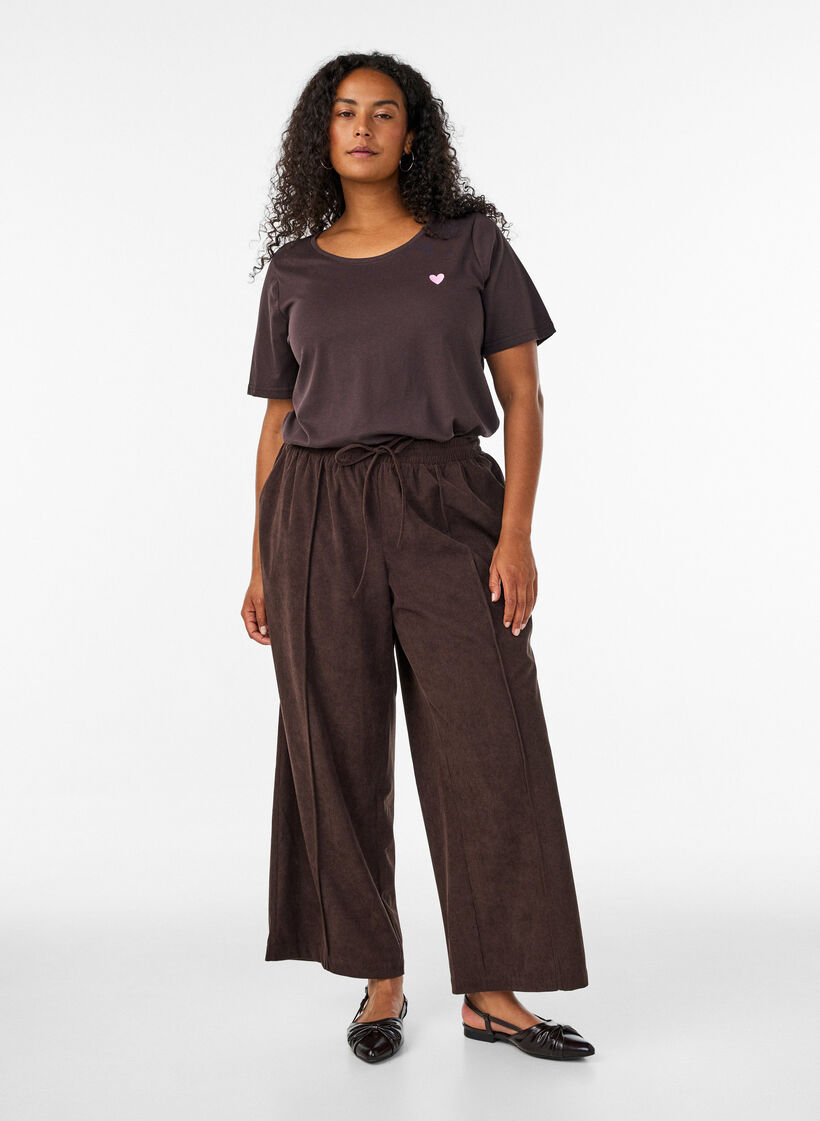 Corduroy trousers with wide legs and a high waist, Brown, Model image number 0