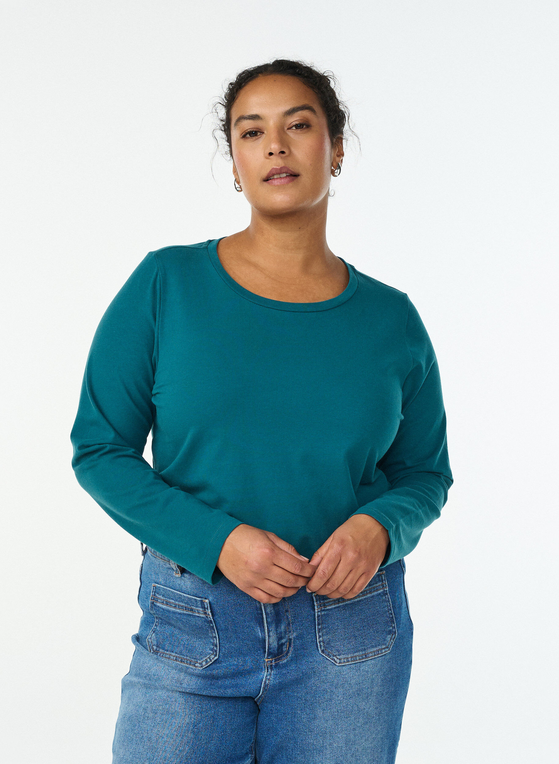 Basic jersey top with long sleeves, Green, Model