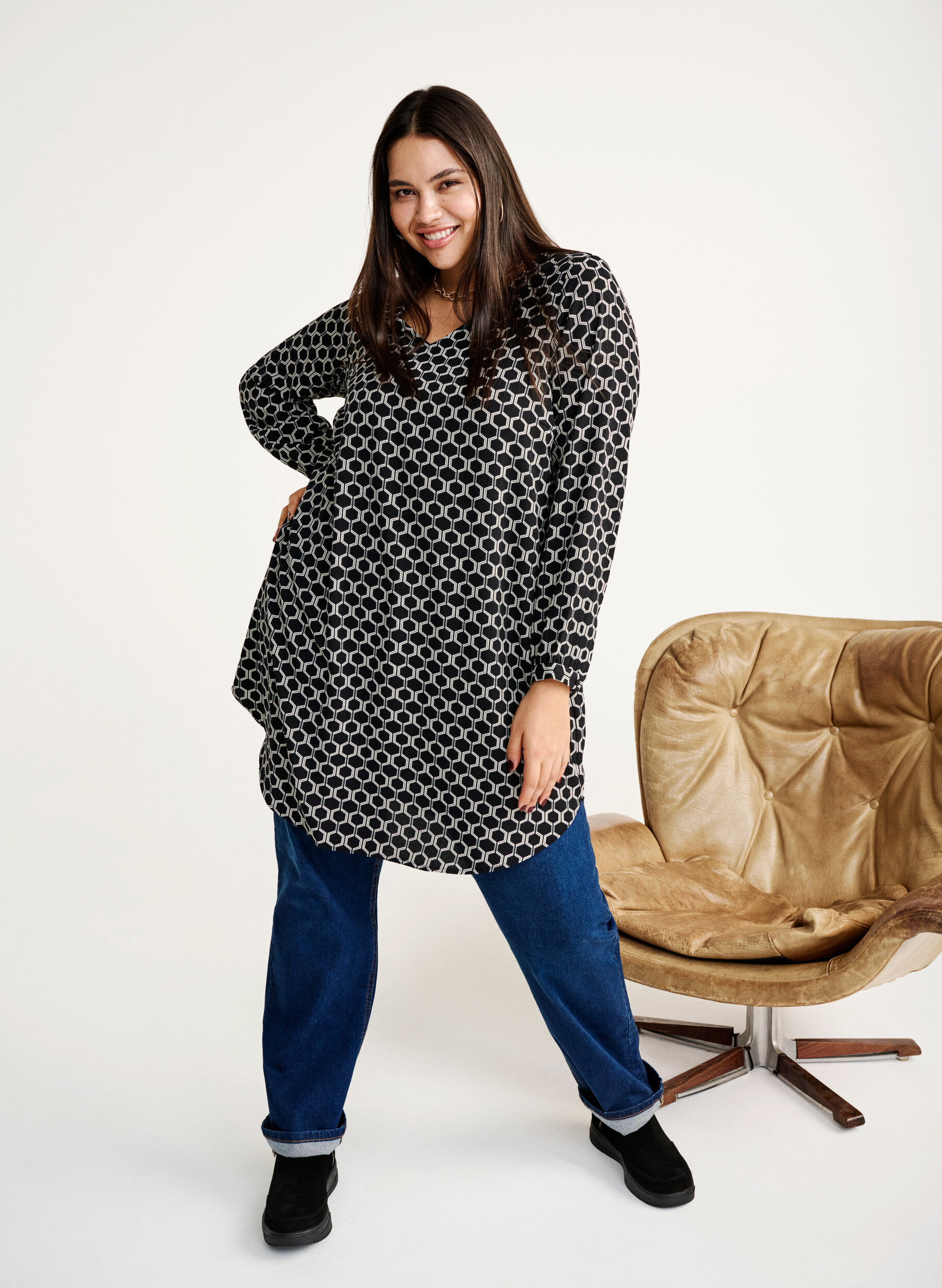 Zizzifashion V-neck dress with print, Black Graphic AOP, Image image number 0