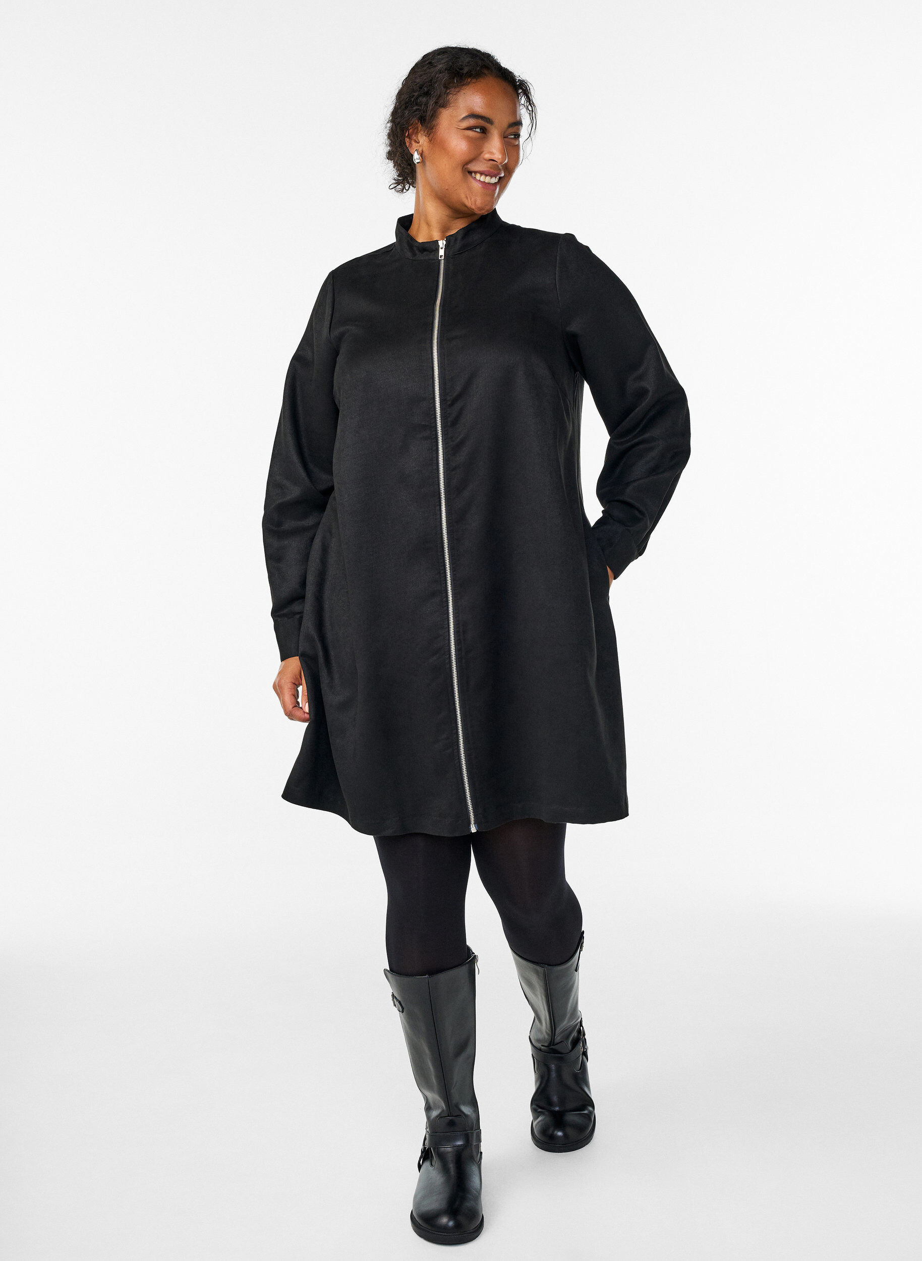 Zizzifashion Long shirt in faux suede with zipper, Black, Model image number 1