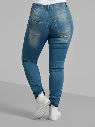 Extra slim fit Amy jeans with a high waist, Blue d. washed, Model image number 1